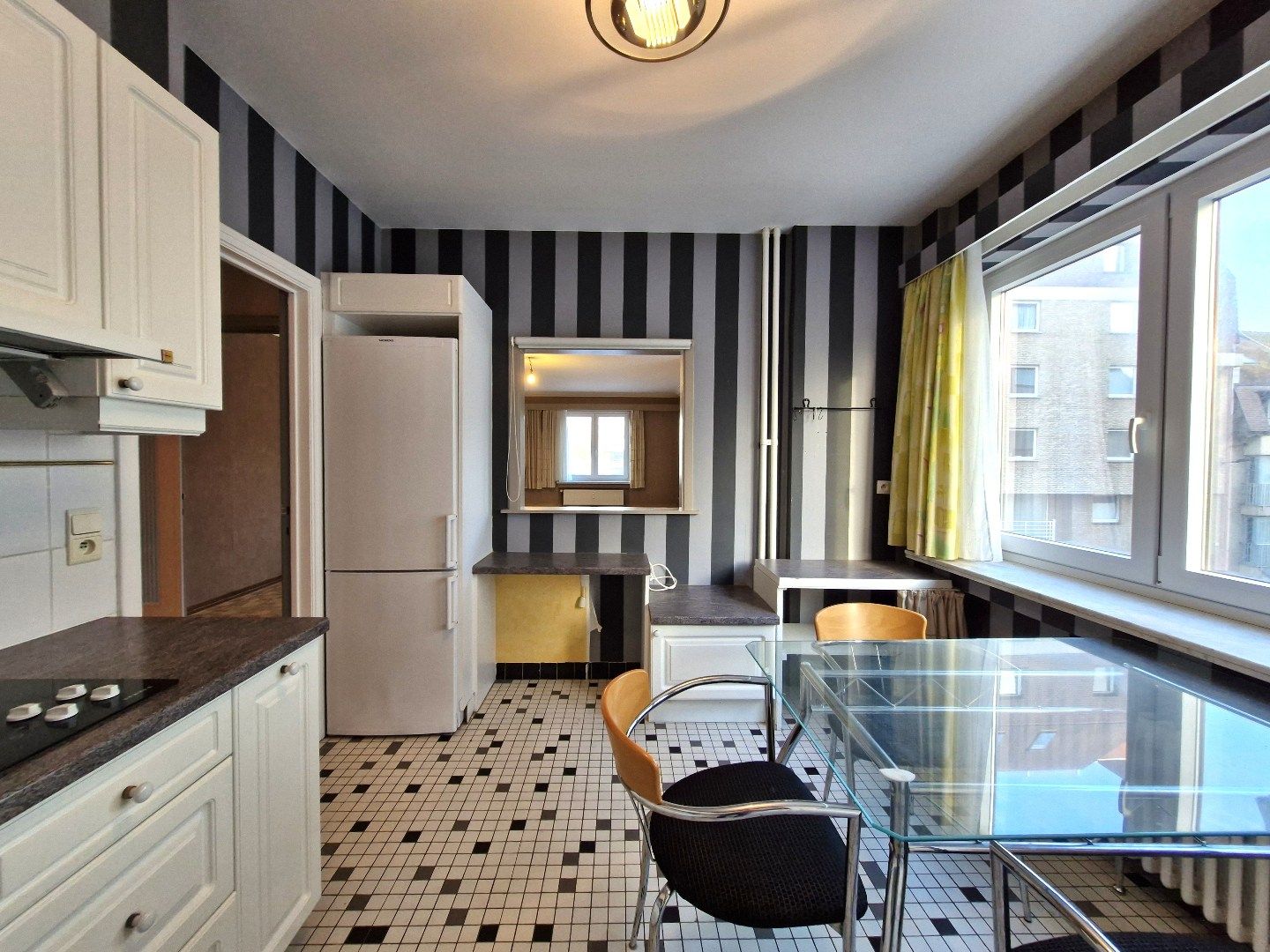 Groot hoekappartement met open zicht over de markt te Blankenberge foto 9