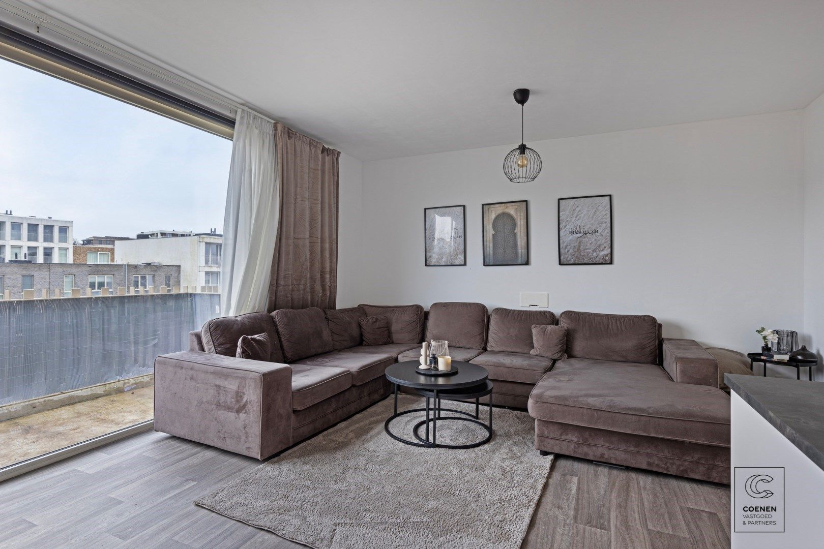 Ruim appartement van 75m² met 2 slpk's en terras, gelegen op een uiterst rustige locatie te Hoboken!  foto 4