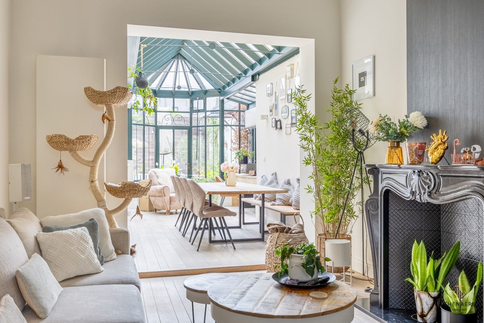 Prachtige stadswoning met vier slaapkamers in hartje Sint-Truiden. foto 3