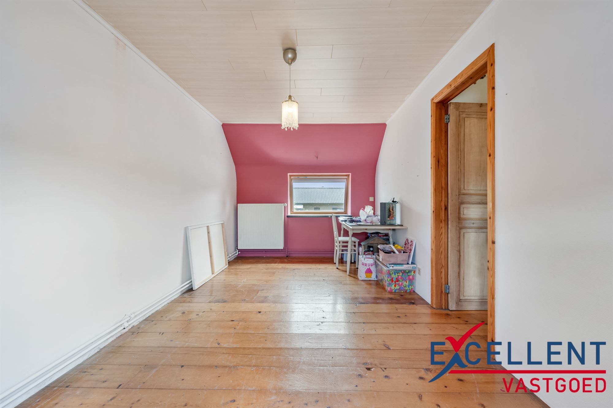 Charmante woning in doodlopende straat te koop foto 14