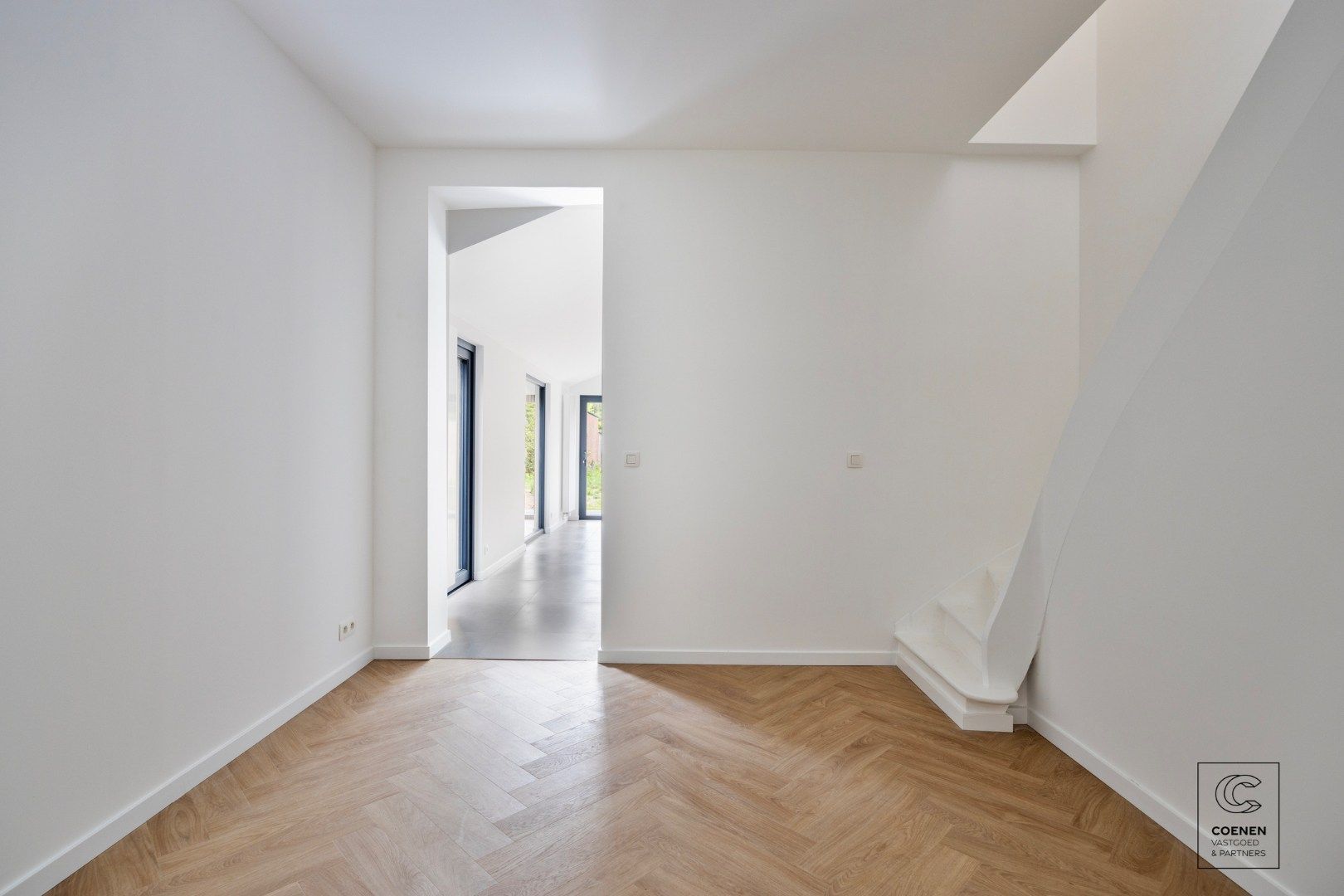 Prachtig, volledig gerenoveerde HOB met twee slaapkamers op een centrale ligging te Brasschaat!  foto 7