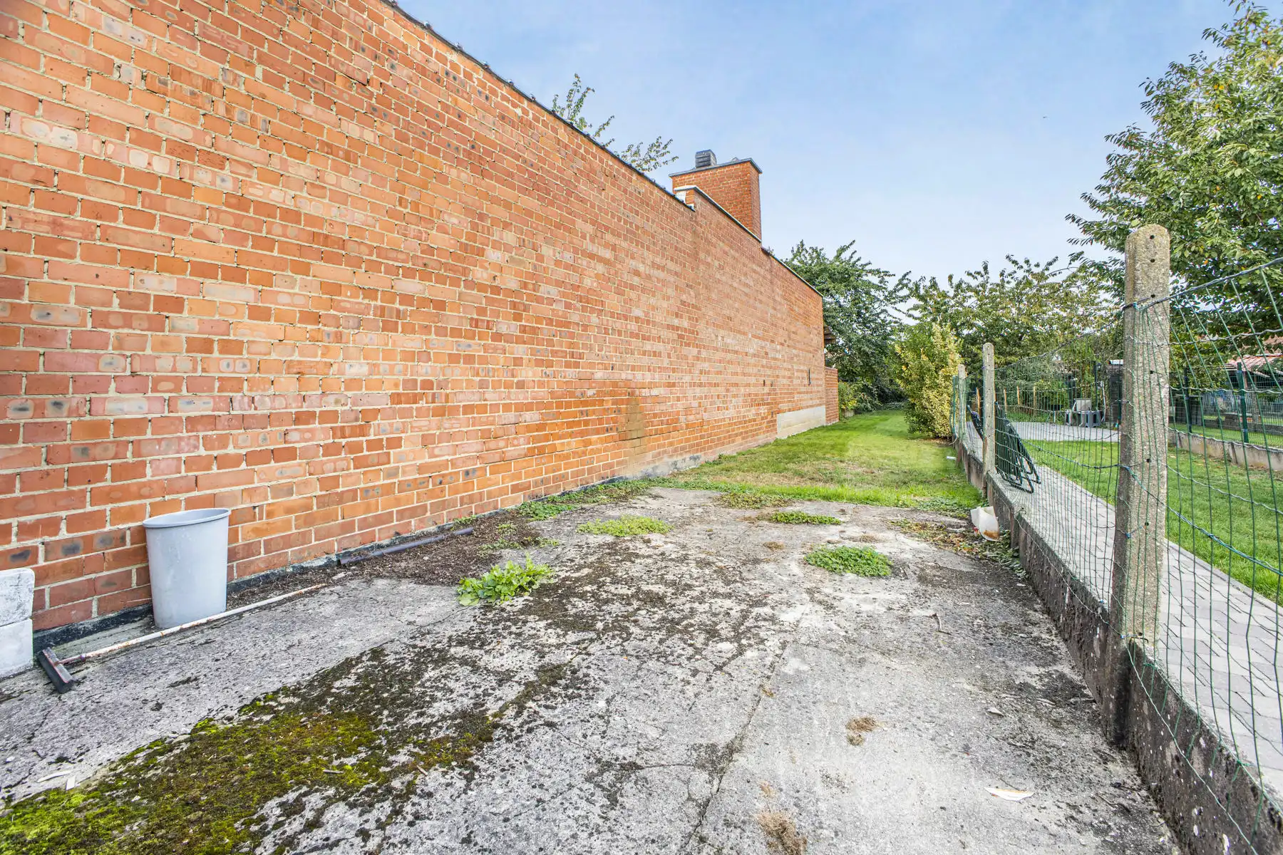 Eengezinswoning met 2 slaapkamers, inrichtbare zolder & tuin foto 18