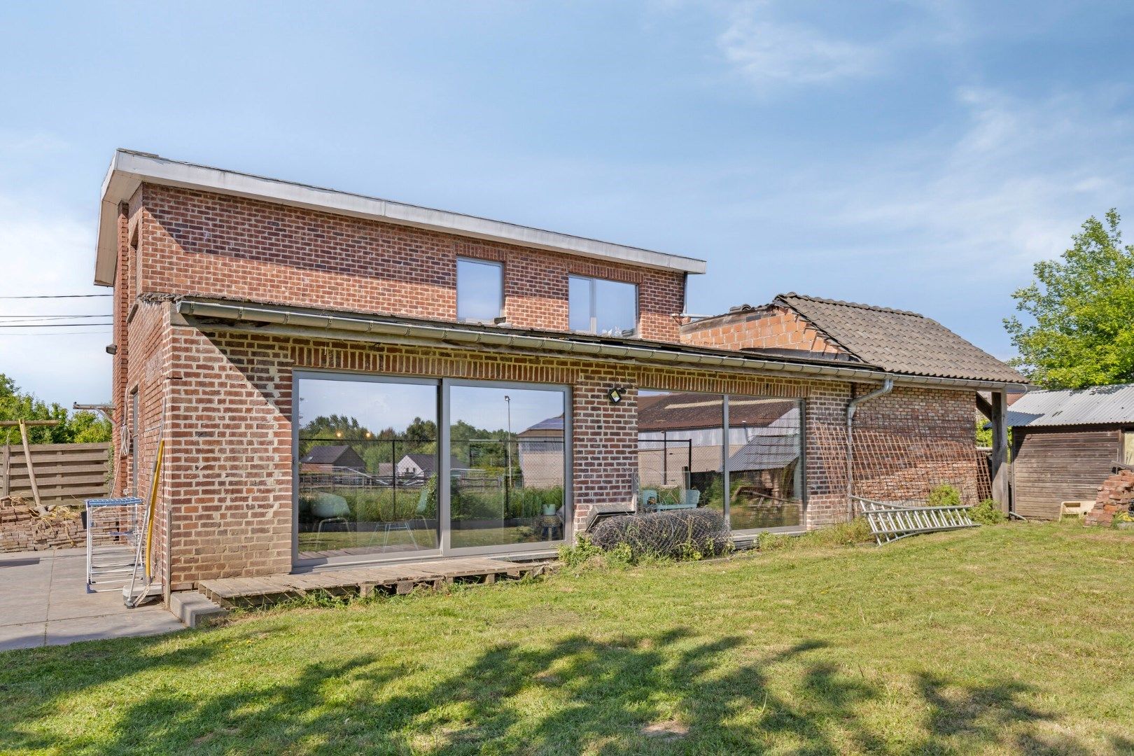  Goed gelegen open bebouwing met 4 slaapkamers en tuin in Kerkom - EPC 540 kWh/m² - bewoonbare oppervlakte 238  m²  foto 30