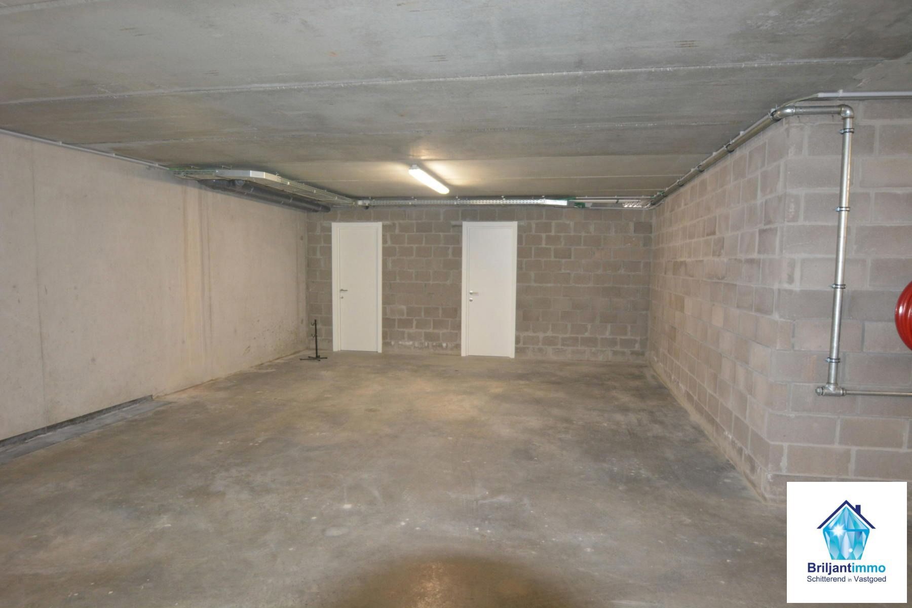 Ruim nieuwbouw appartement met 2 slp, berging en staanplaats foto 16