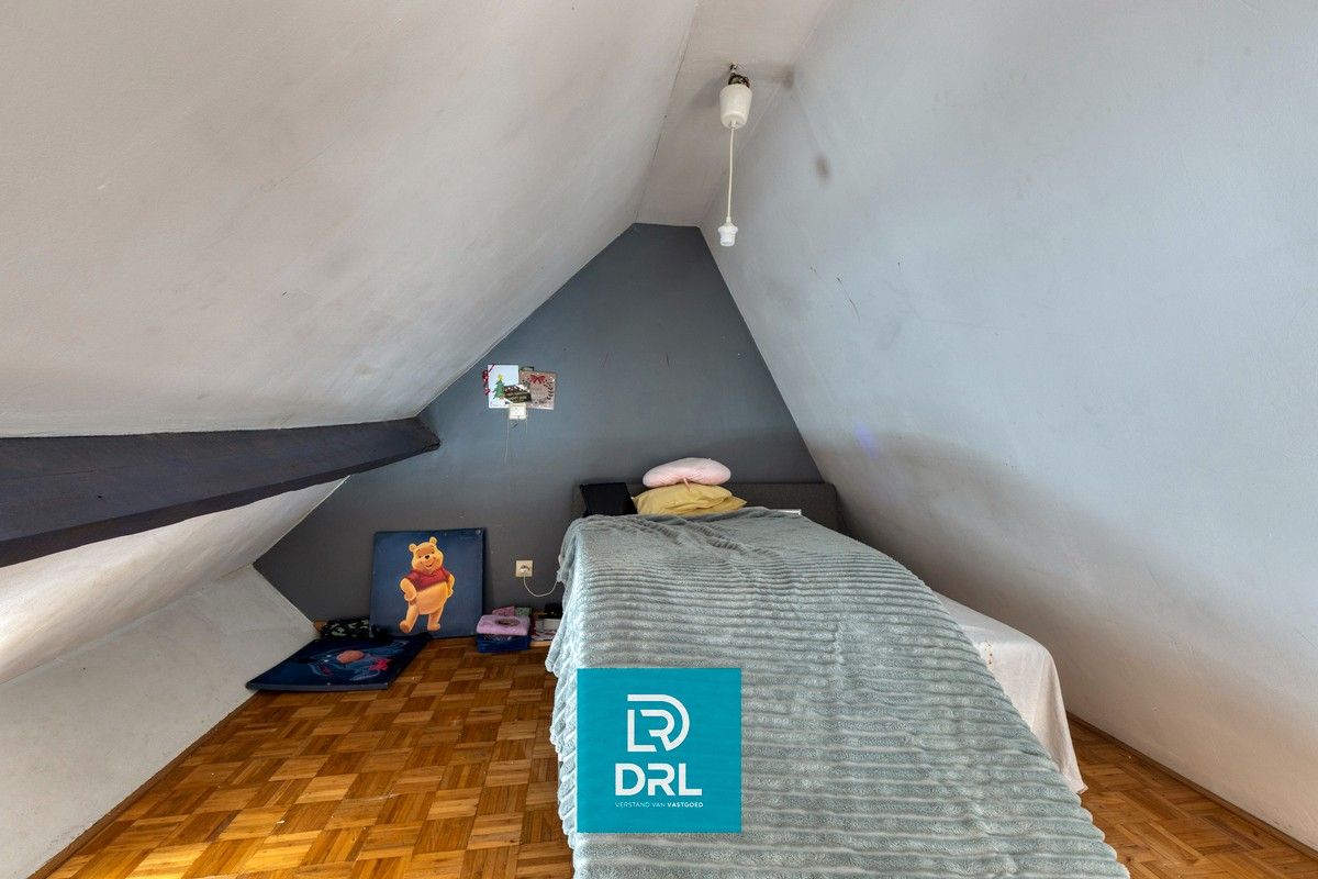 HANDELSHUIS met 2 APPARTEMENTEN te OOSTENDE foto 17