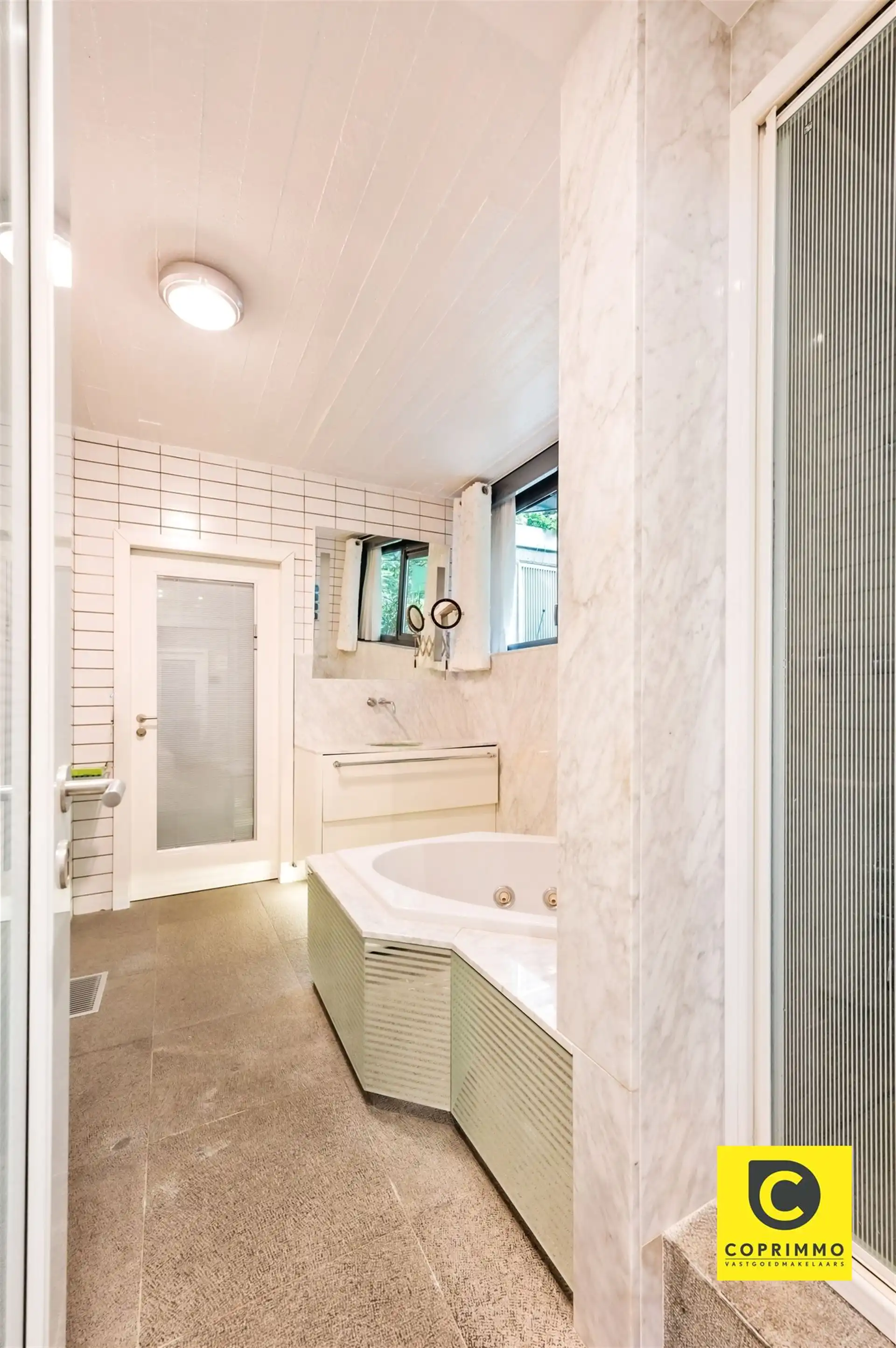 Exclusieve architectenwoning op toplocatie in Mortsel foto 13