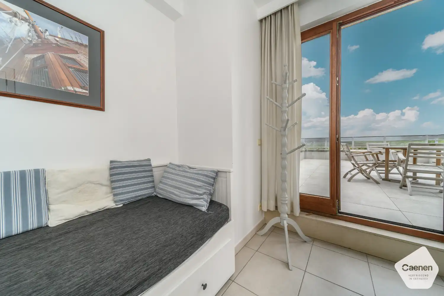 Instapklaar penthouse met ruim zonneterras en lateraal zeezicht foto 6