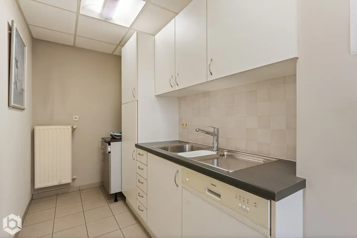 Commercieel pand met ruim appartement op toplocatie in Sint-Katelijne-Waver foto 5