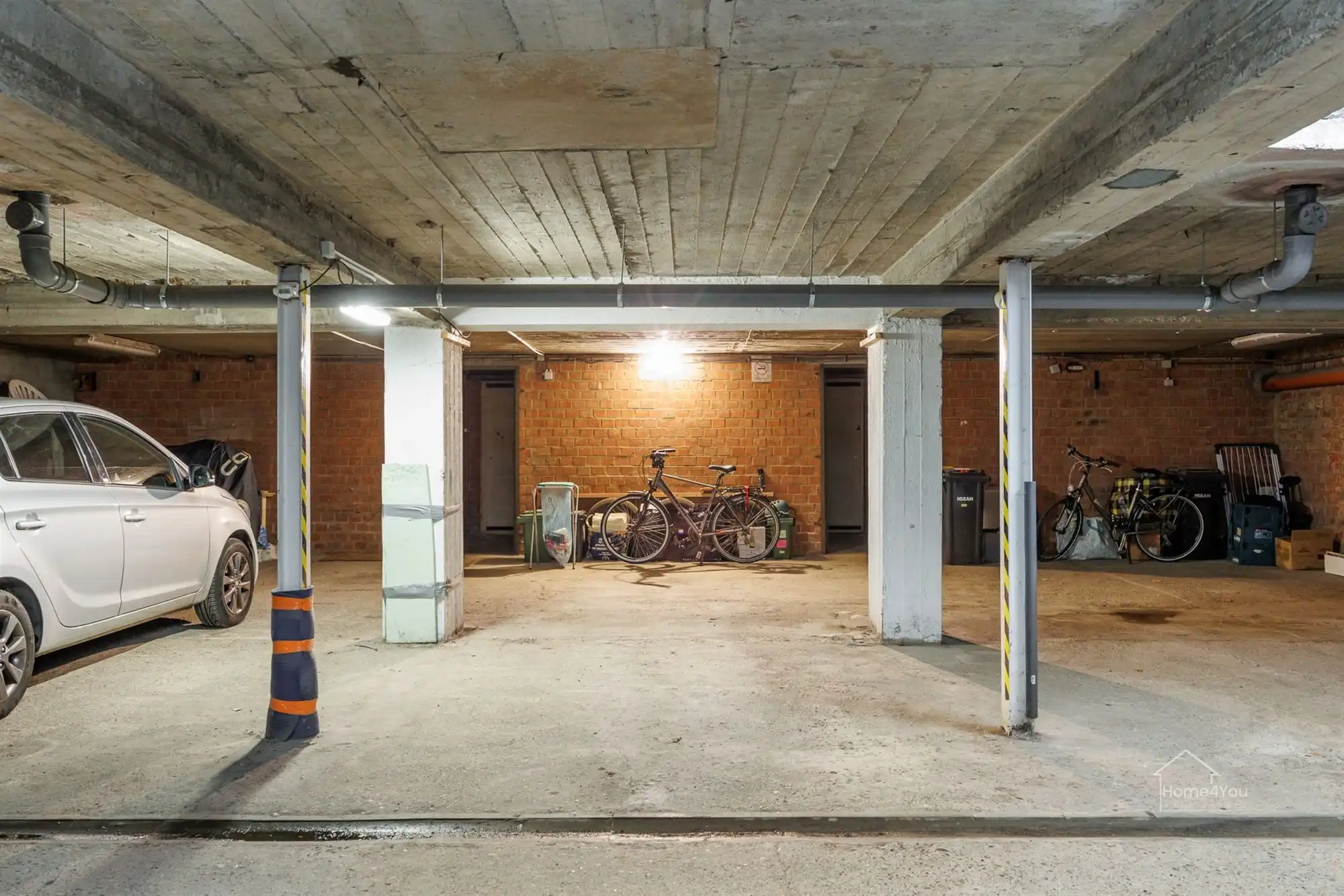 Instapklaar 2 Slaapkamer App + Garage foto 23