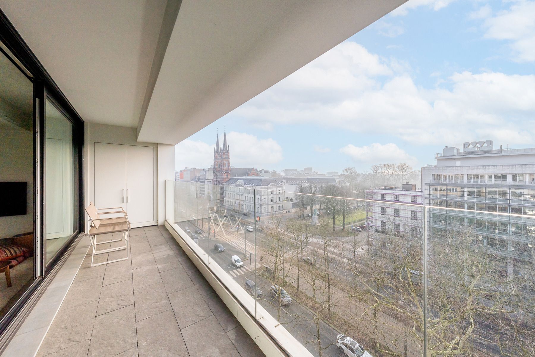Bemeubeld luxeappartement aan Theaterbuurt foto 4