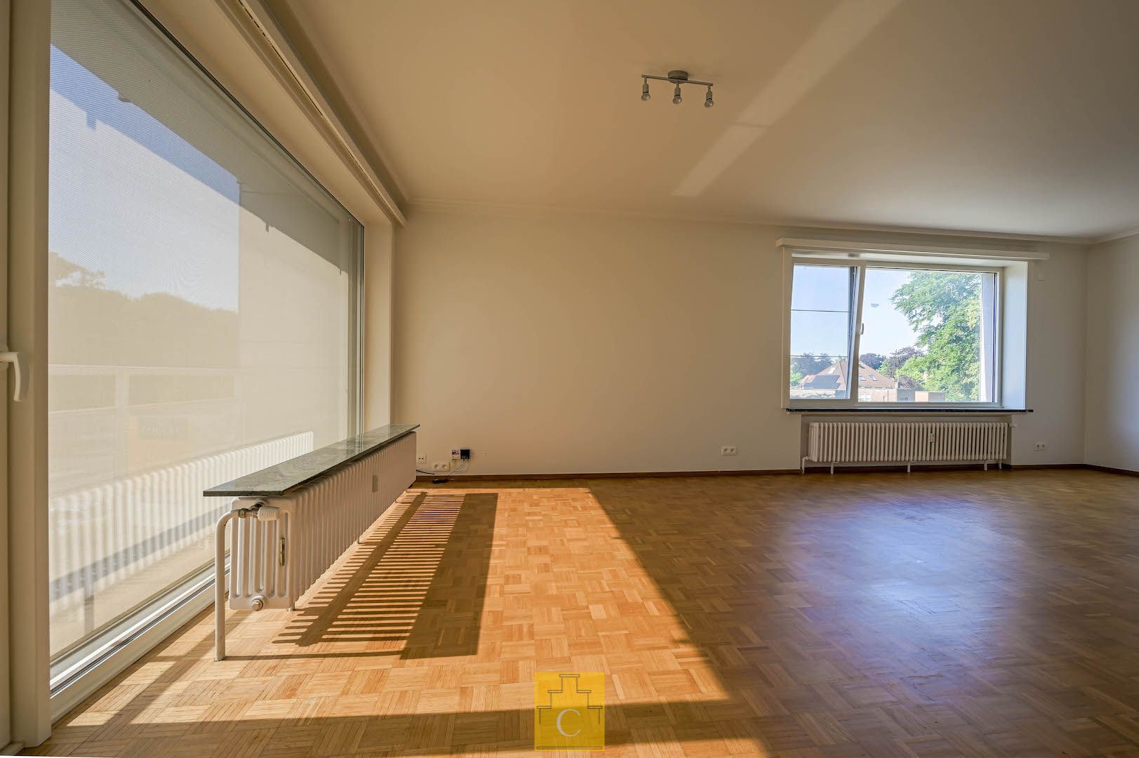 recent gerenoveerd 3 slaapkamer-appartement vlakbij het station, mooie uitzichten, mogelijkheid garage foto 8
