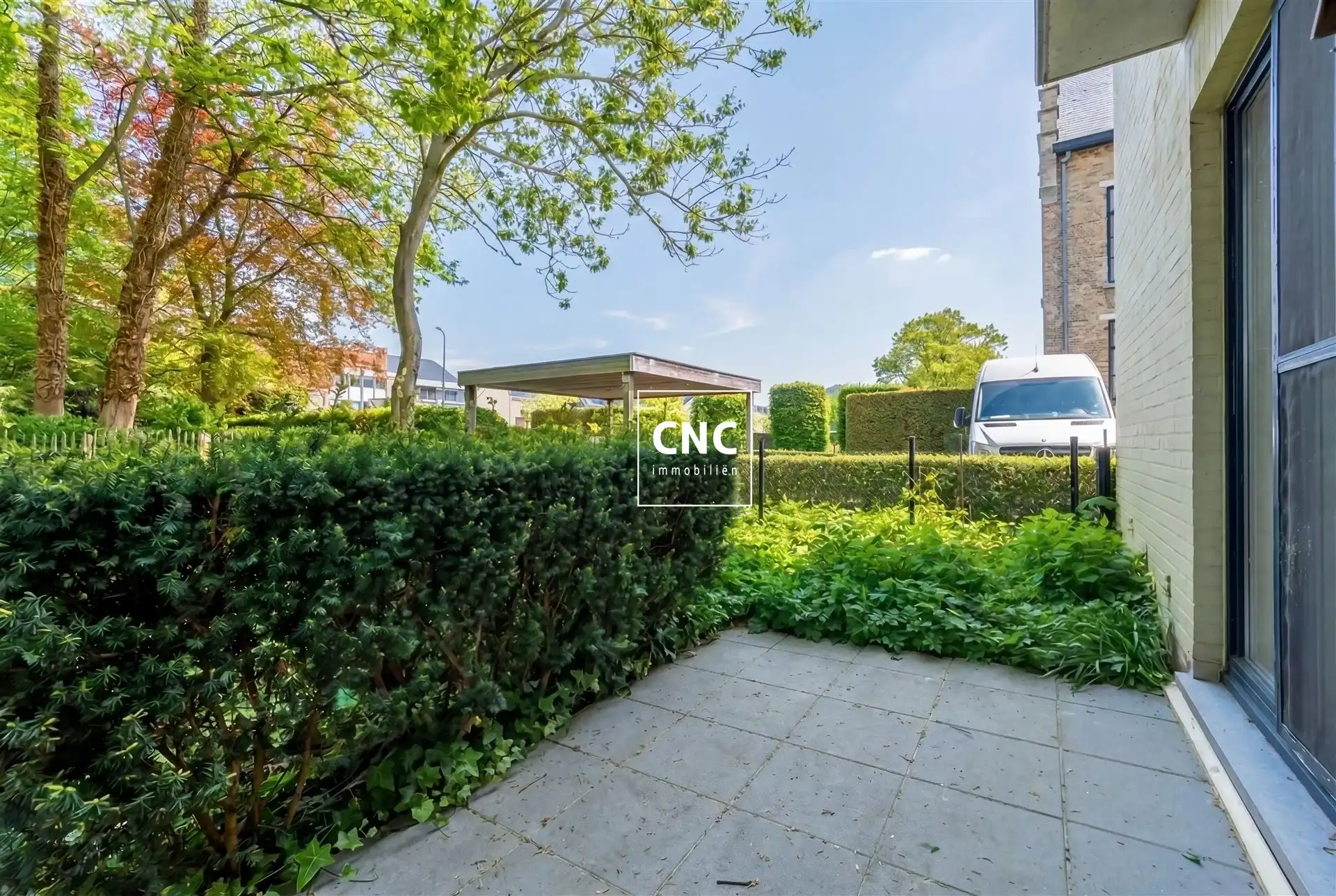 Serviceflat met terras en open zicht op groen & water-Brugge foto 6