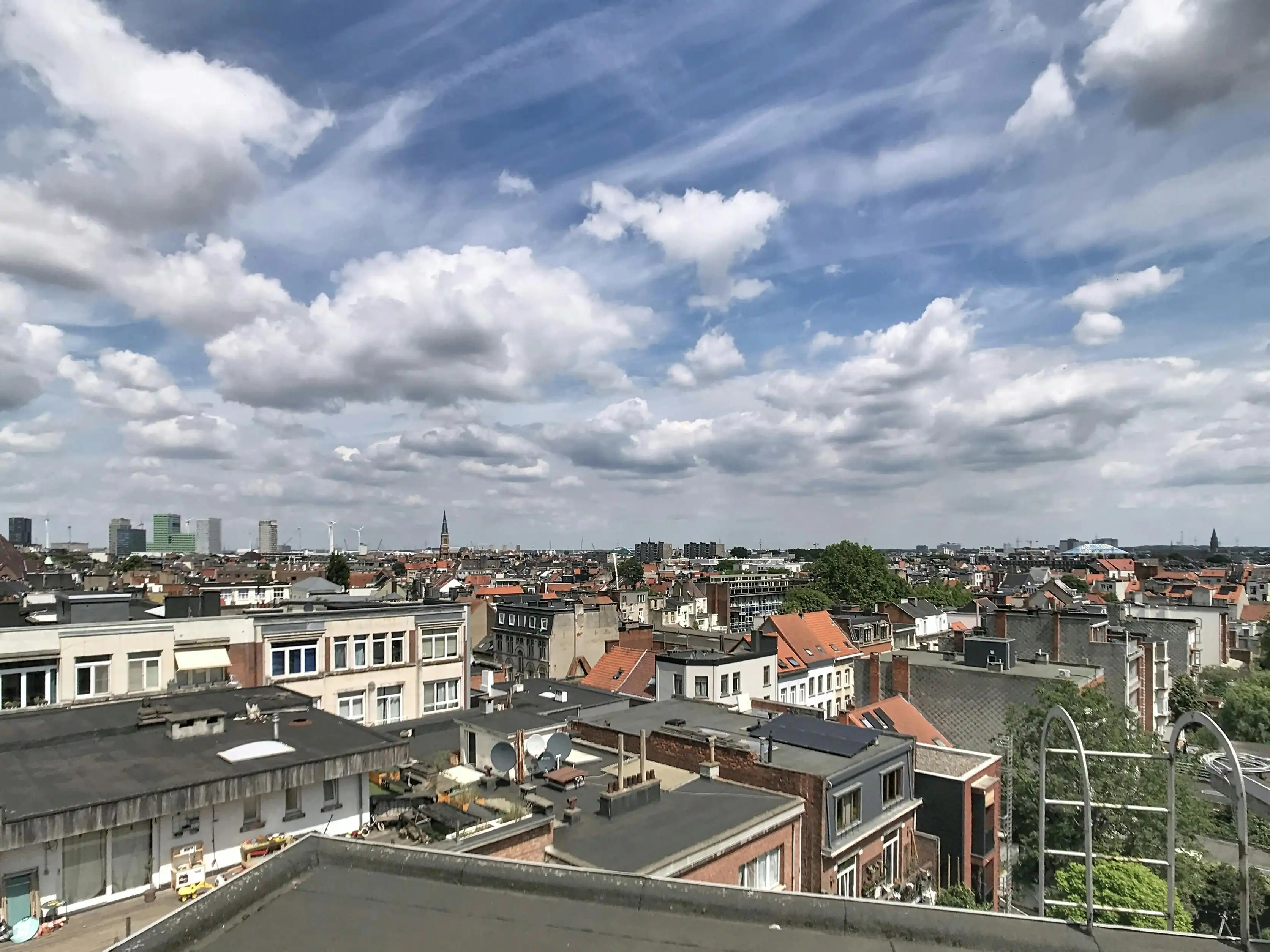 Op te frissen, lichtrijke studio ca. 41m² te koop in Antwerpen foto 16
