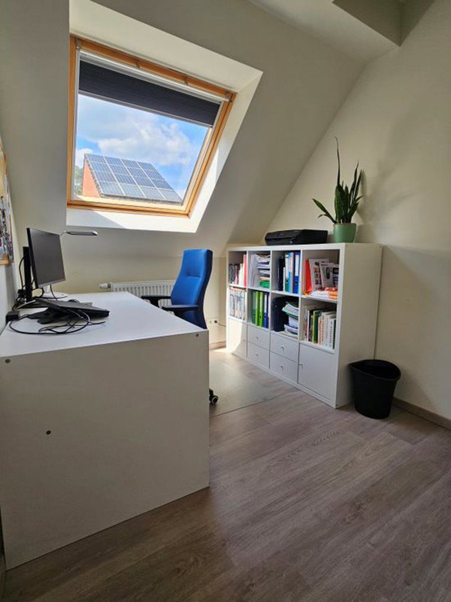 Gerenoveerde en gemeubelde instapklare ééngezinswoning foto 8