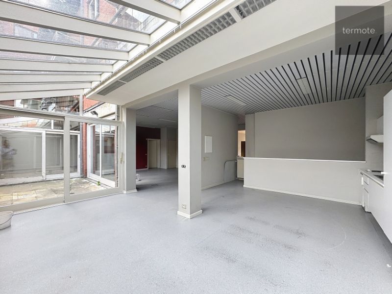 kantoor-/praktijkruimte foto 12