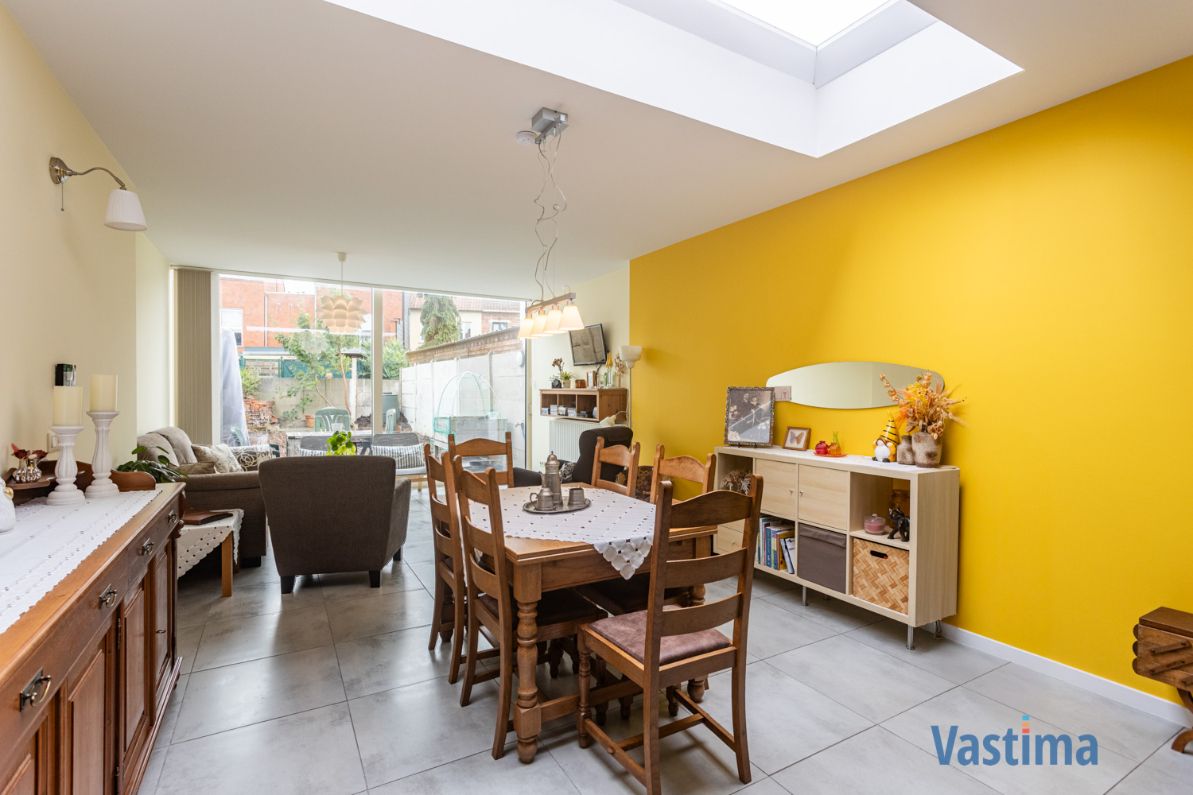 Instapklare stadswoning met tuin: ruimte, licht en comfort in één foto 6