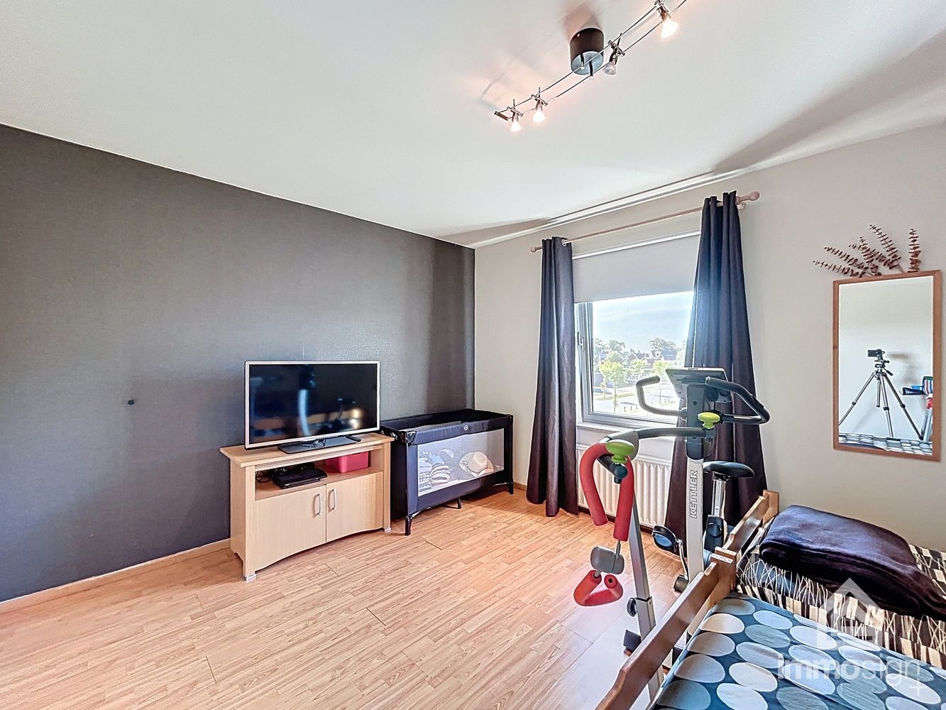 Instapklaar duplexappartement met 2 slaapkamers, heerlijk terras en een autostaanplaats foto 25