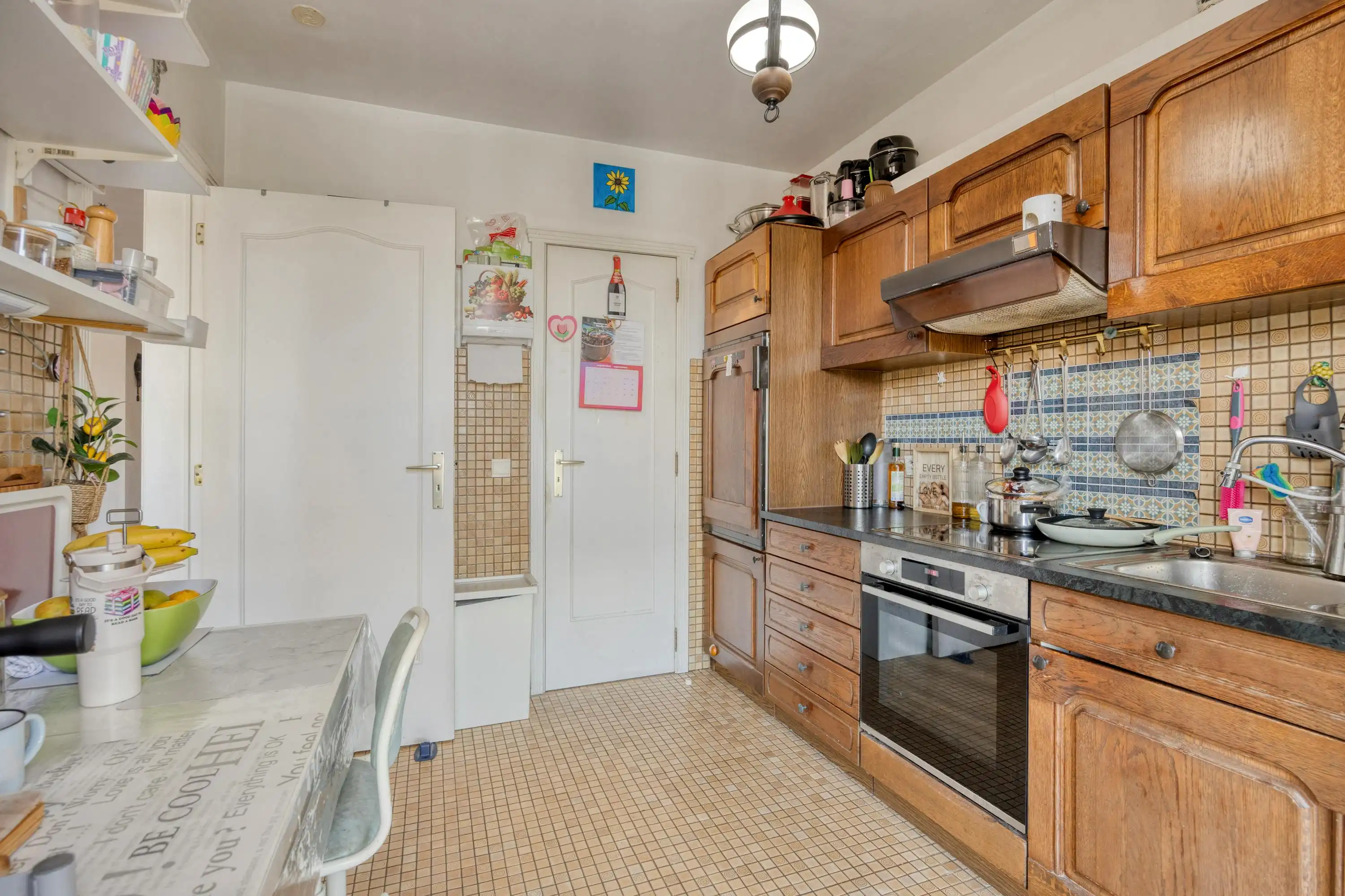 Ruim appartement te koop in hartje Strombeek-Bever foto 8