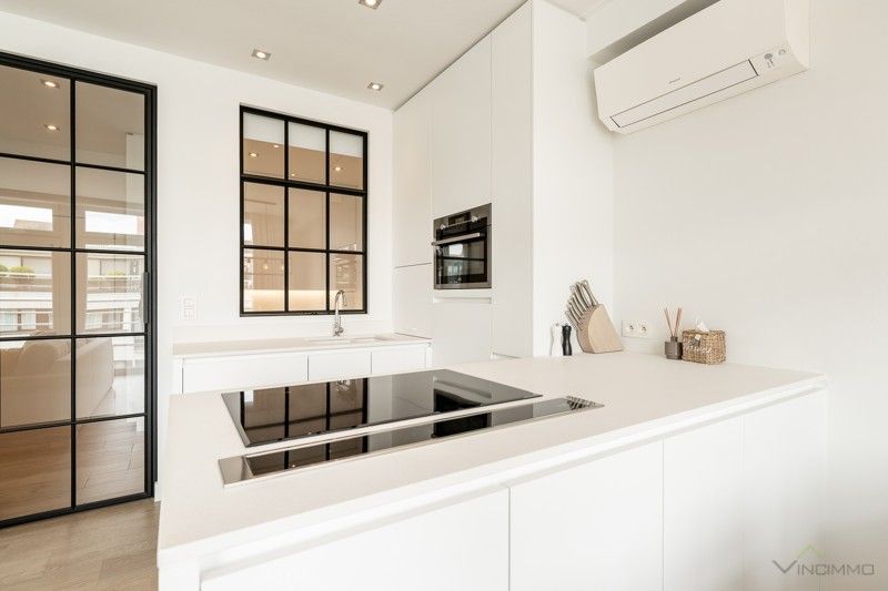 Stijlvol gerenoveerd appartement op een boogscheut van de zee en het winkelcentrum foto 14
