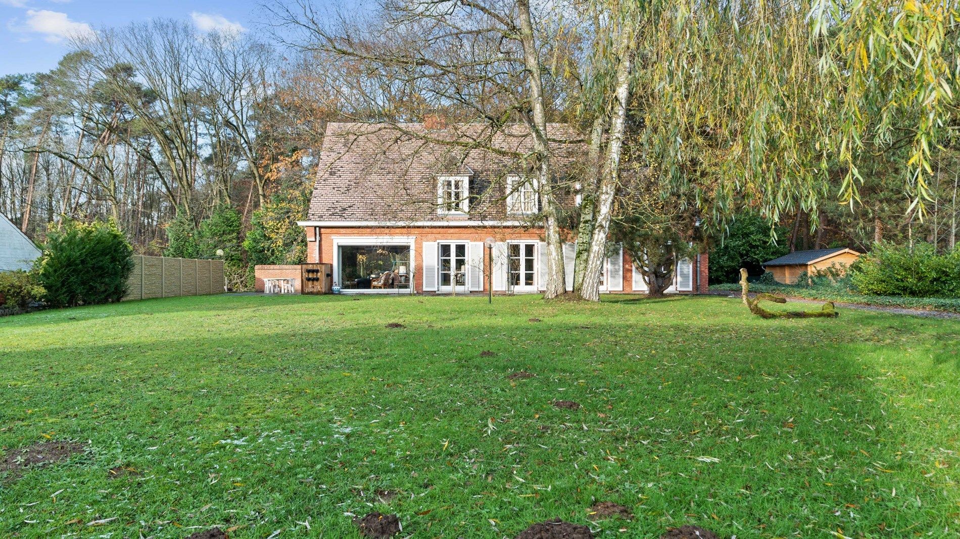 Hoofdfoto van de publicatie: AARSCHOT - landhuis met 6 slks op 19a