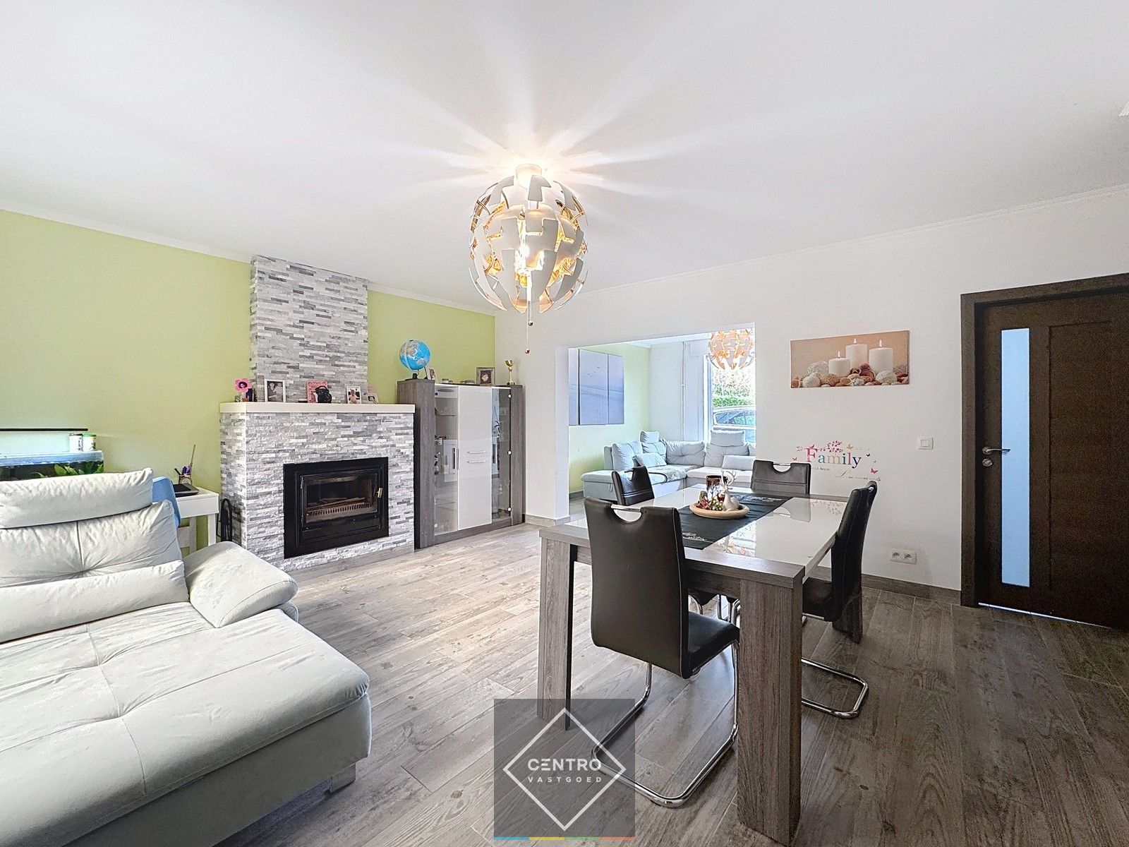 PERFECT INSTAPKLARE woning met mogelijkheid tot 5 slpks! foto 5