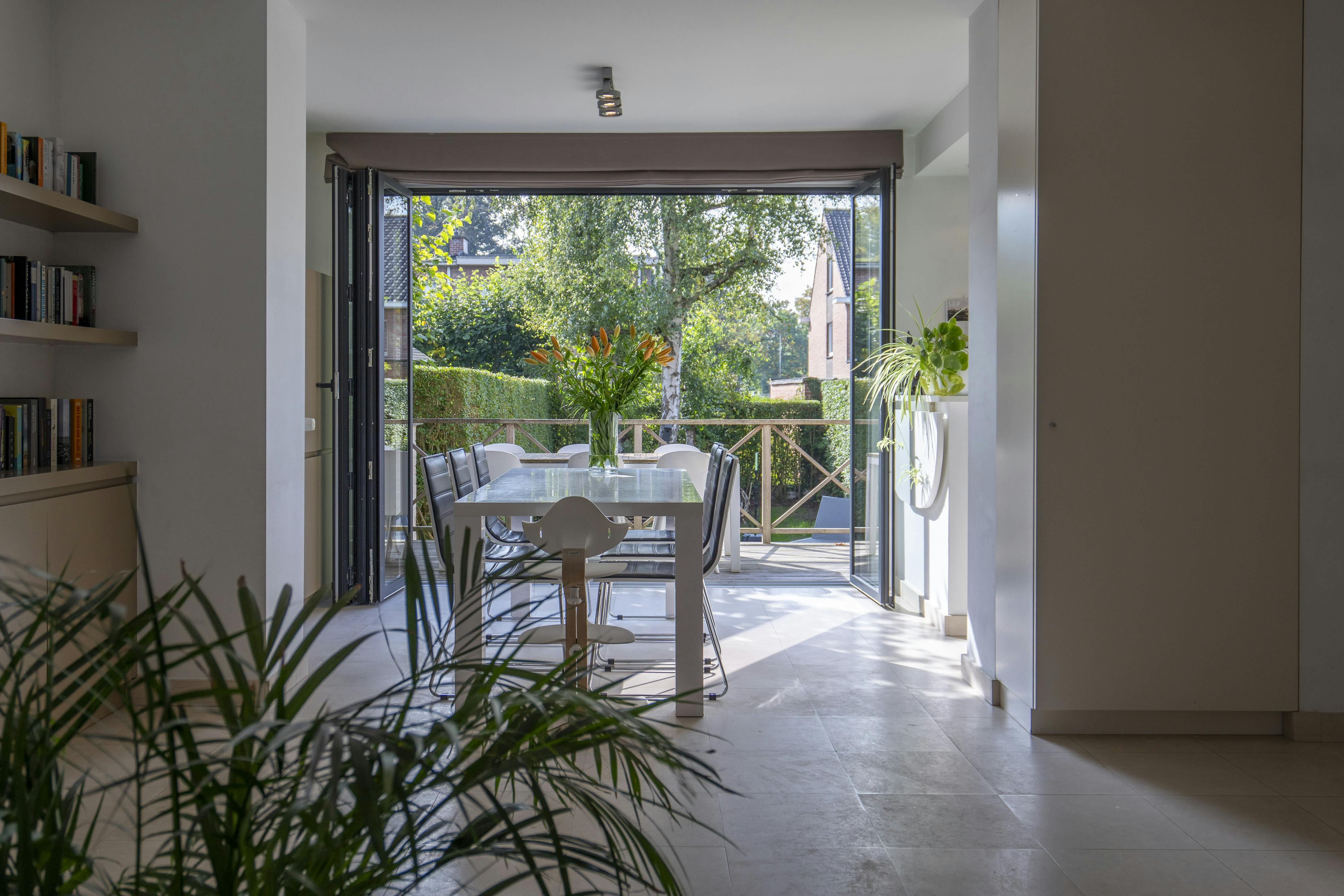 Gezellig instapklaar huis te koop te Kortrijk!  foto 3