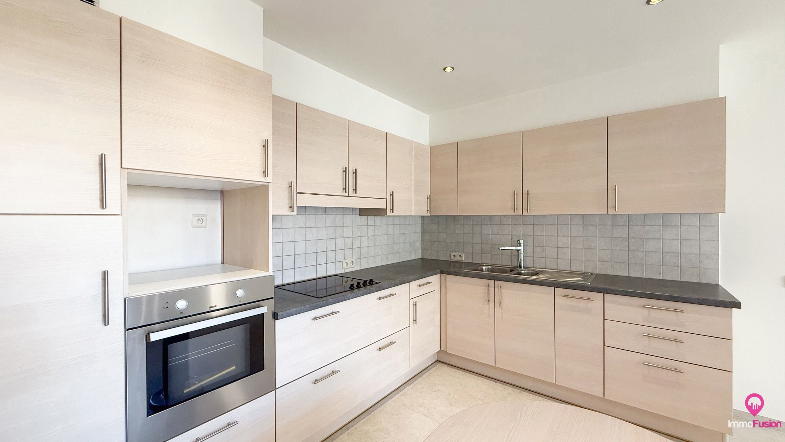 Ruim gelijkvloers appartement met tuin & garage in Beringen! foto 15