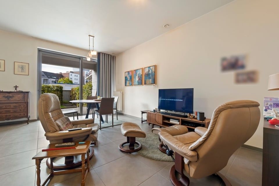 KNAP INSTAPKLAAR APPARTEMENT MET STAANPLAATS IN HET CENTRUM VAN HASSELT foto 7