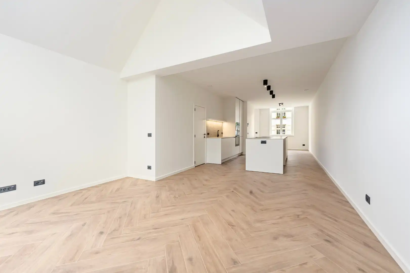 Exclusieve nieuwbouwwoning te huur met 3 slaapkamers in het hart van Brugge foto 4
