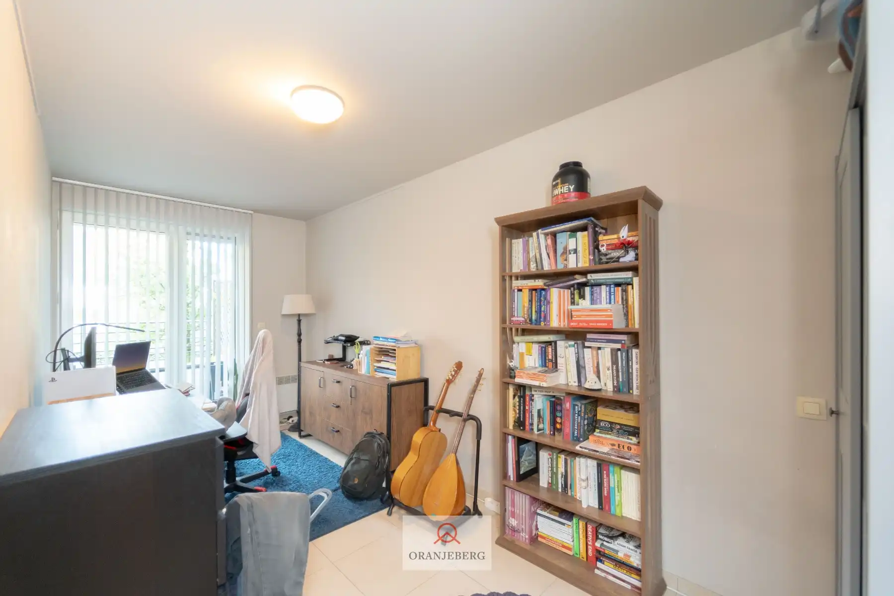 Gelijkvloers 3 slpk appartement met groot terras vlakbij Station foto 13