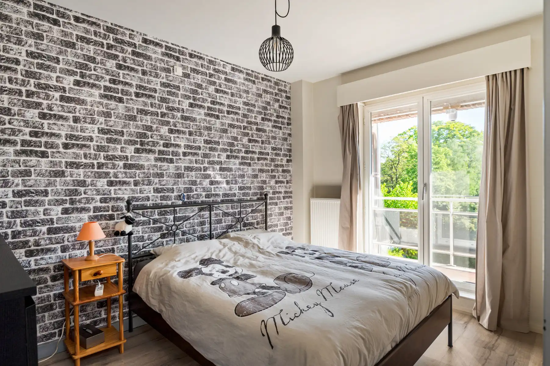 Instapklare woning met 2 kamers, tuin en garage foto 6