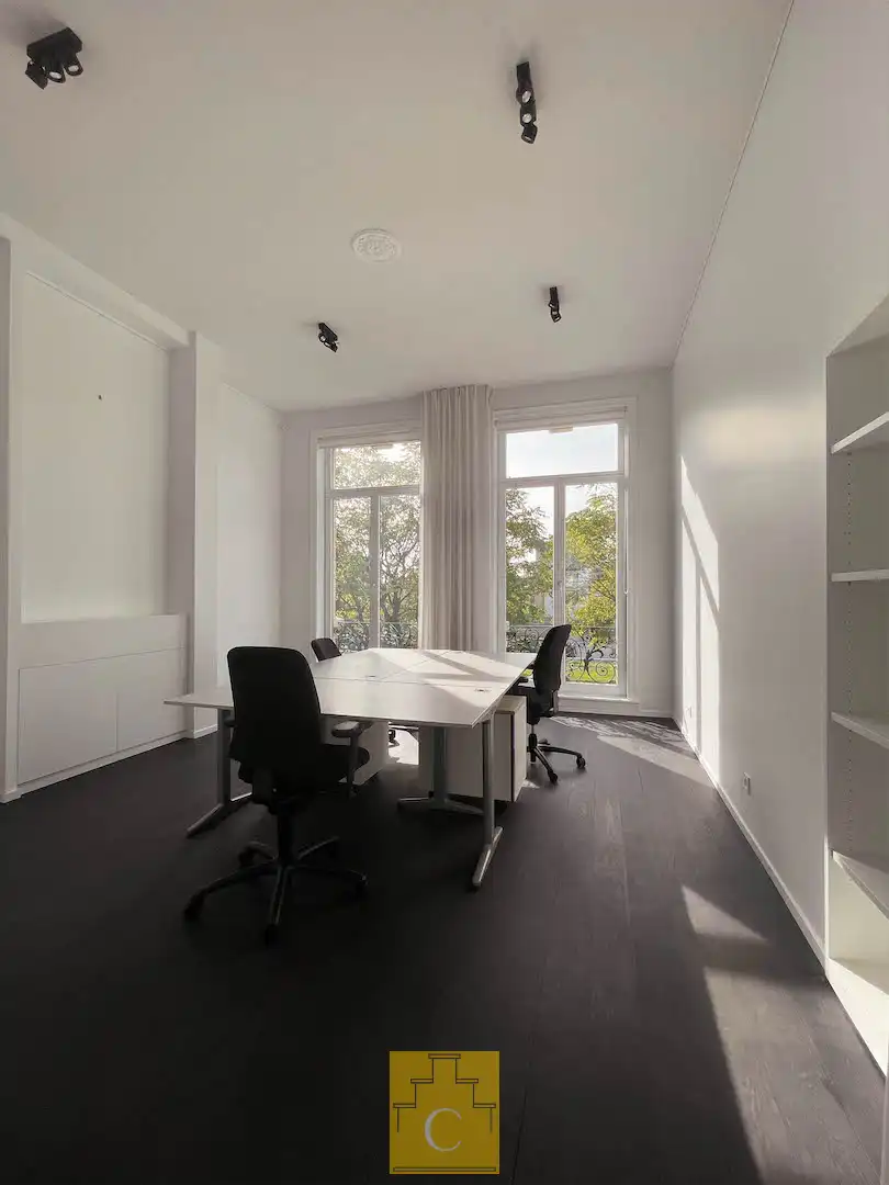 Kantoorruimte te huur in prestigieus pand aan de stadsrand foto 8