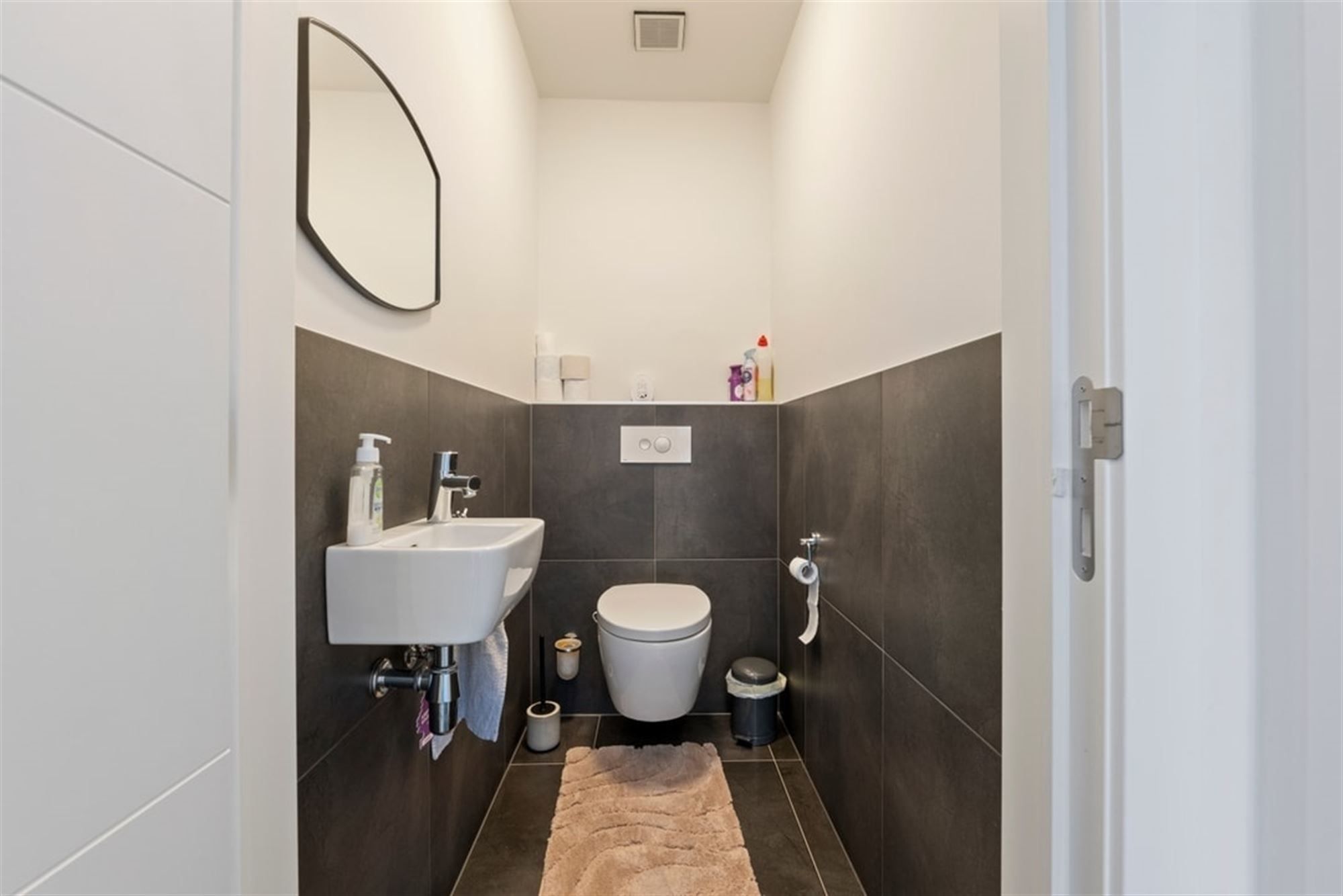 INSTAPKLAAR 2 SLK APPARTEMENT MET ONDERGRONDSE STAANPLAATS IN HARTJE MAASMECHELEN  foto 27