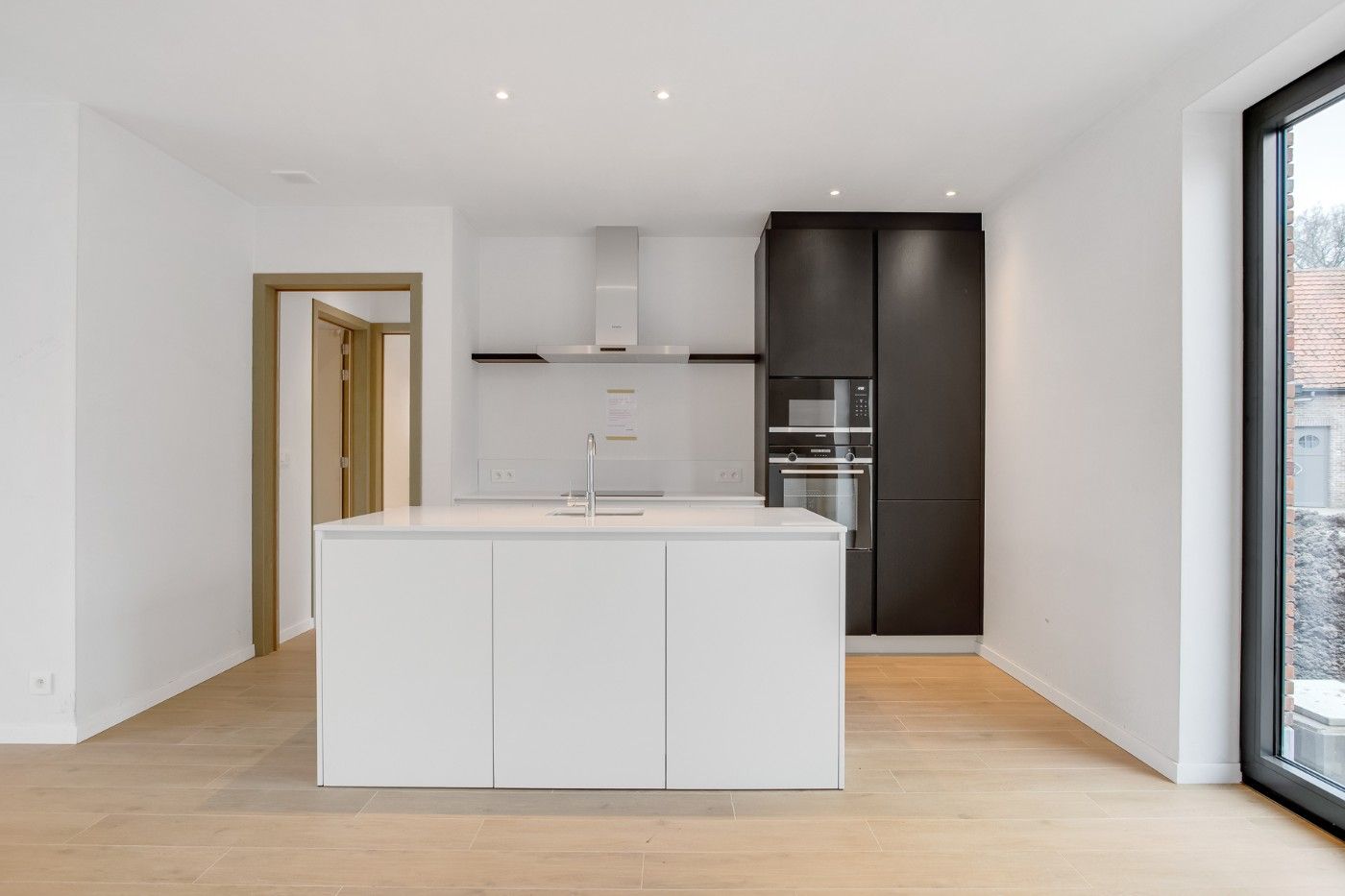 Prachtig, nieuw 2-slpk. appt met tuin en ondergrondse staanplaats foto 5