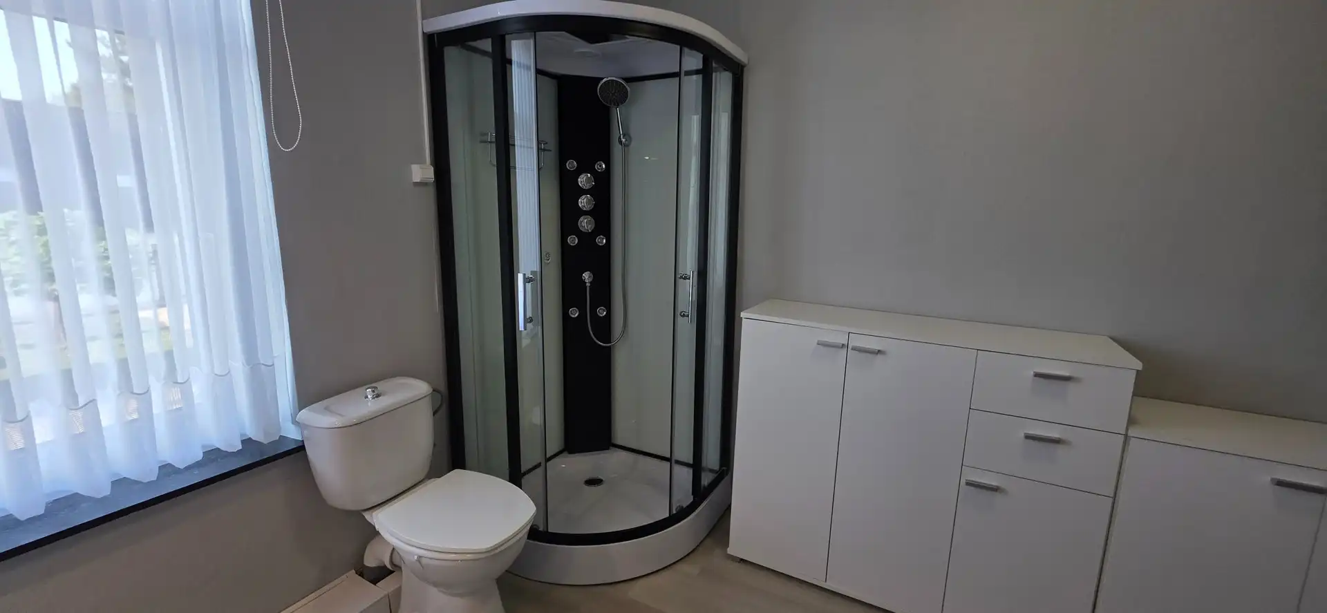 Gunstig gelegen goed onderhouden hoevewoning foto 17