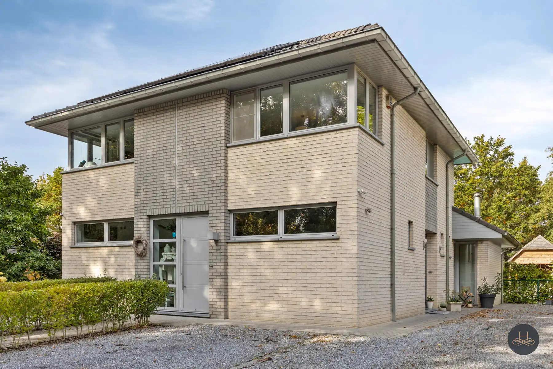 Stijlvolle villa met zwembad, poolhouse en private tuin foto 3