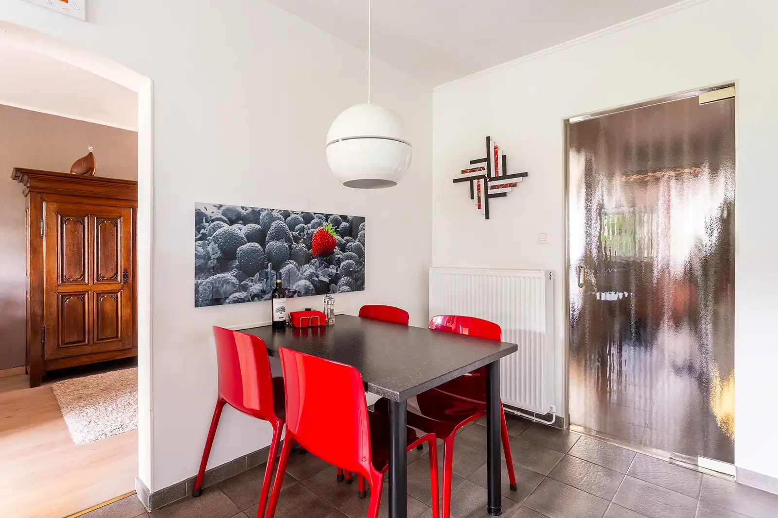 Instapklare bel-etagewoning met 3 slaapkamers en groene tuin foto 34