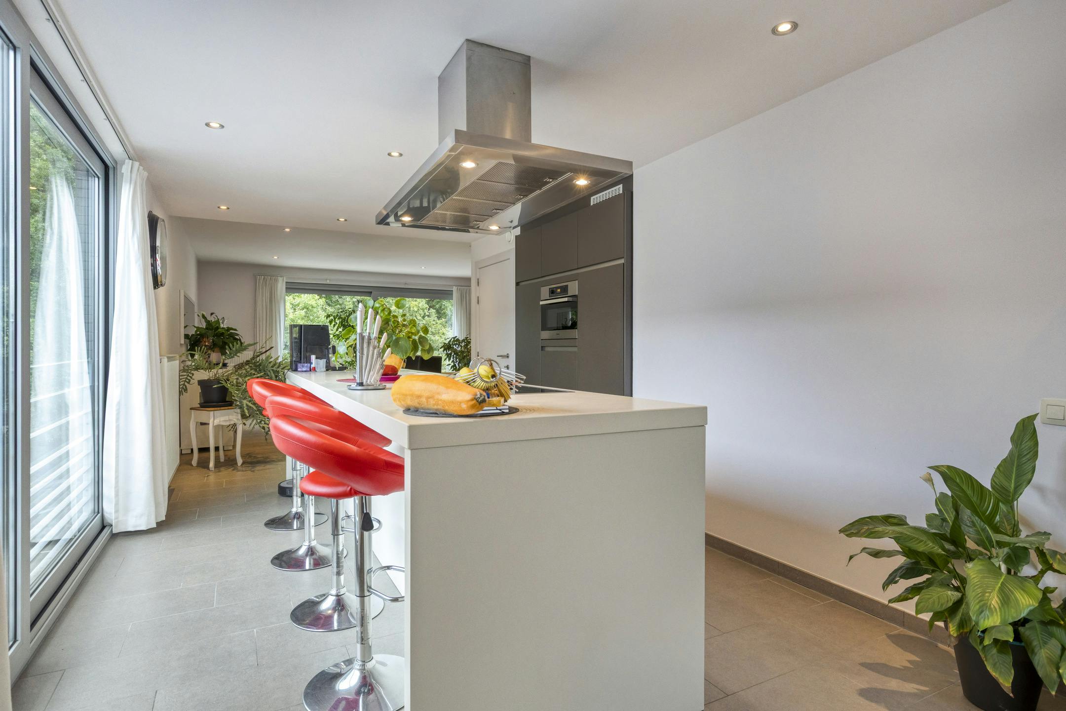 Ruim appartement met 2 slpk en garage te koop in Brasschaat foto 10