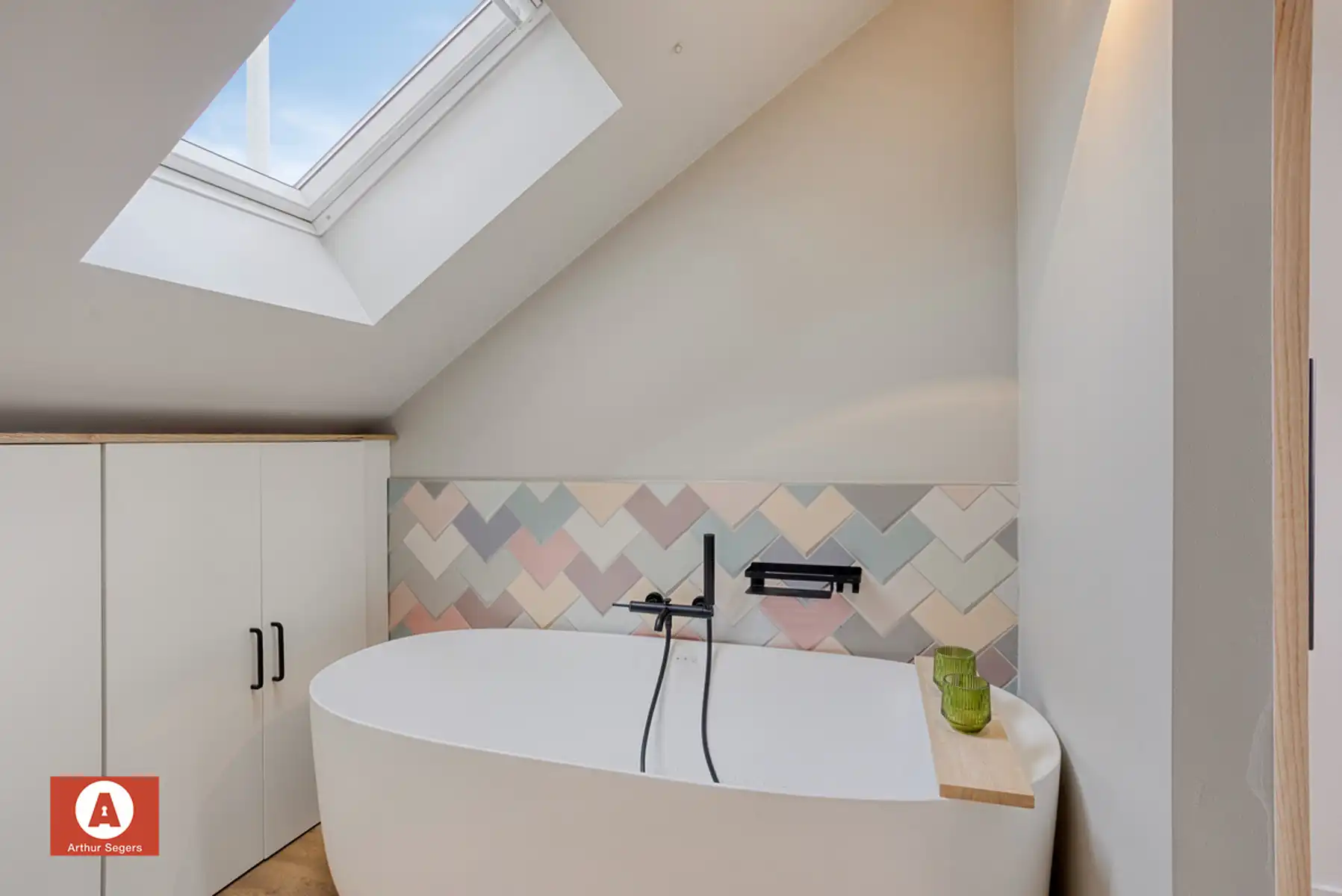 Energiezuinige gezinswoning mét atelier (40 m²) in Peizegem. foto 17