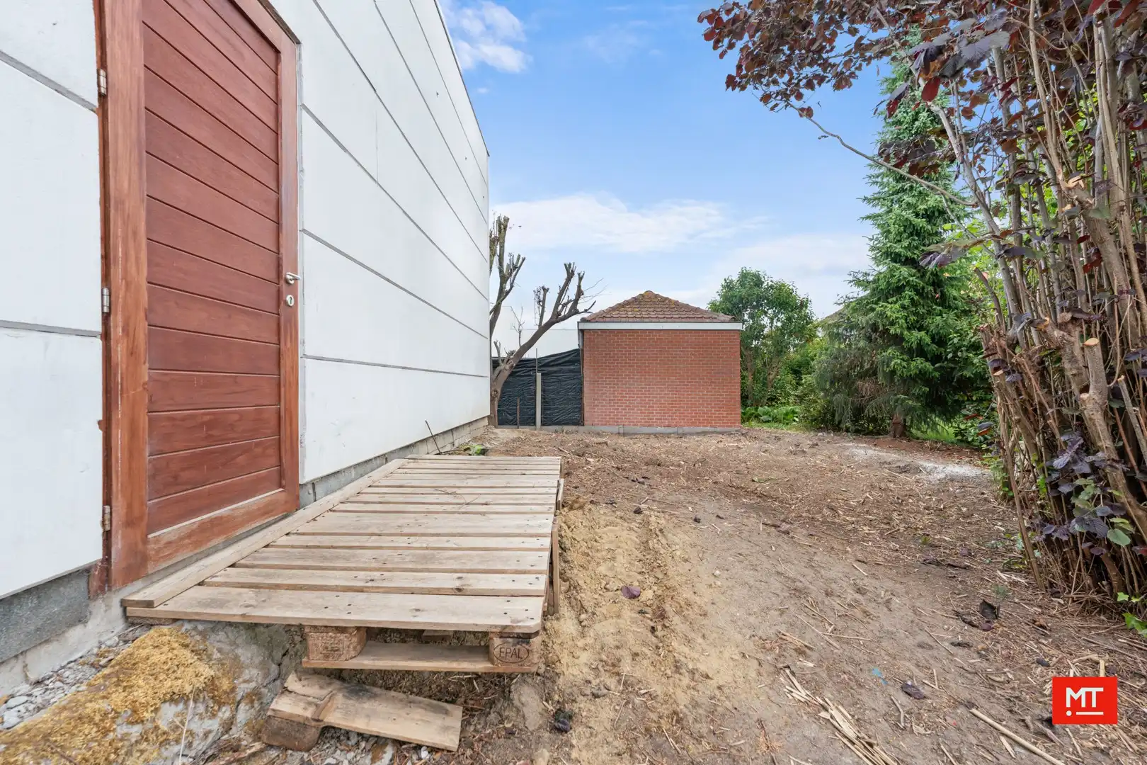 Baanwinkel te huur in het Mammoet Center te Roeselare foto 17