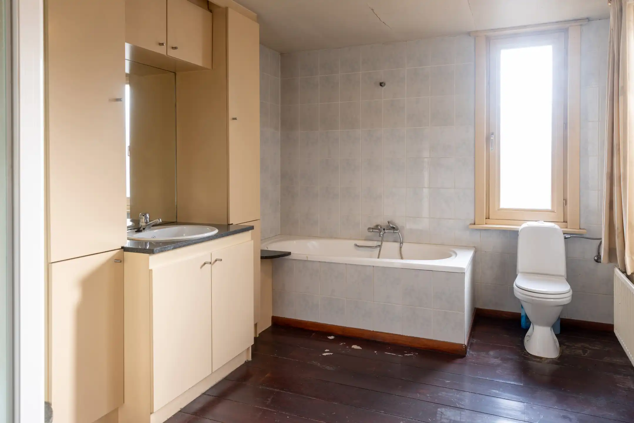 IN OPTIE!!! Ruime woning in hartje Gent foto 9