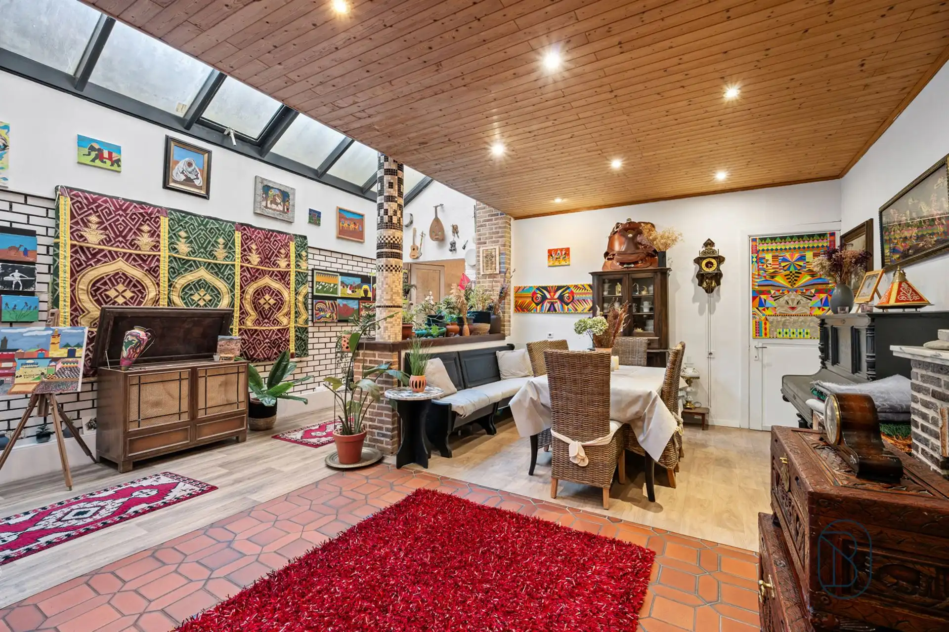 Grote karakterwoning met 5 slaapkamers en dakappartement. foto 11