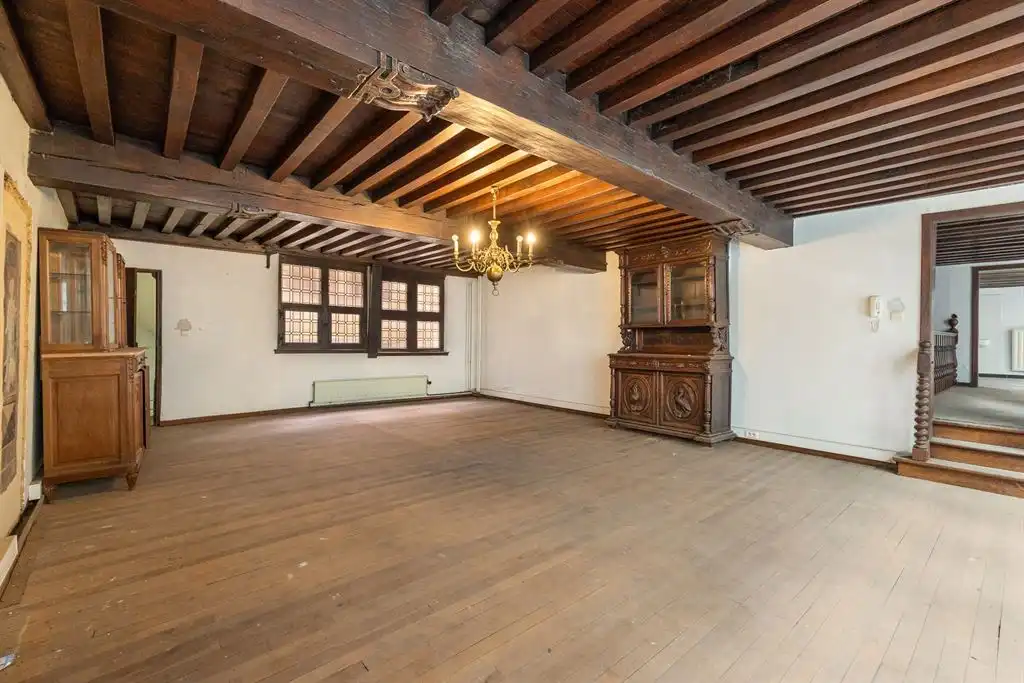  Uniek, karaktervol 16e eeuws gebouw in hartje centrum foto 13