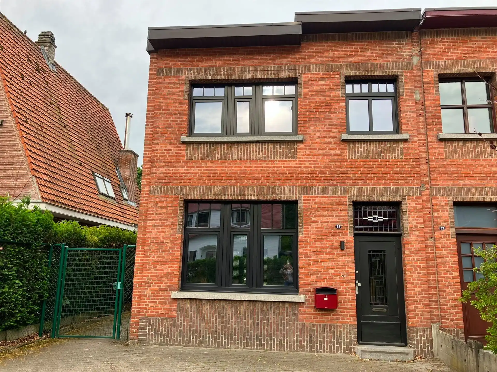 Hoofdfoto van de publicatie: Instapklare woning met 2 slpk en ruime tuin!