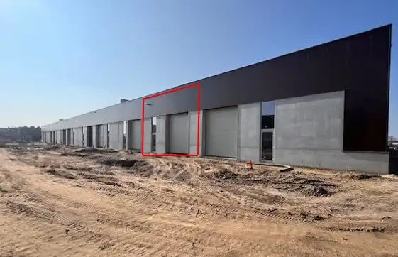 Zeer goed gelegen bedrijfsruimte foto {{pictureIndex}}