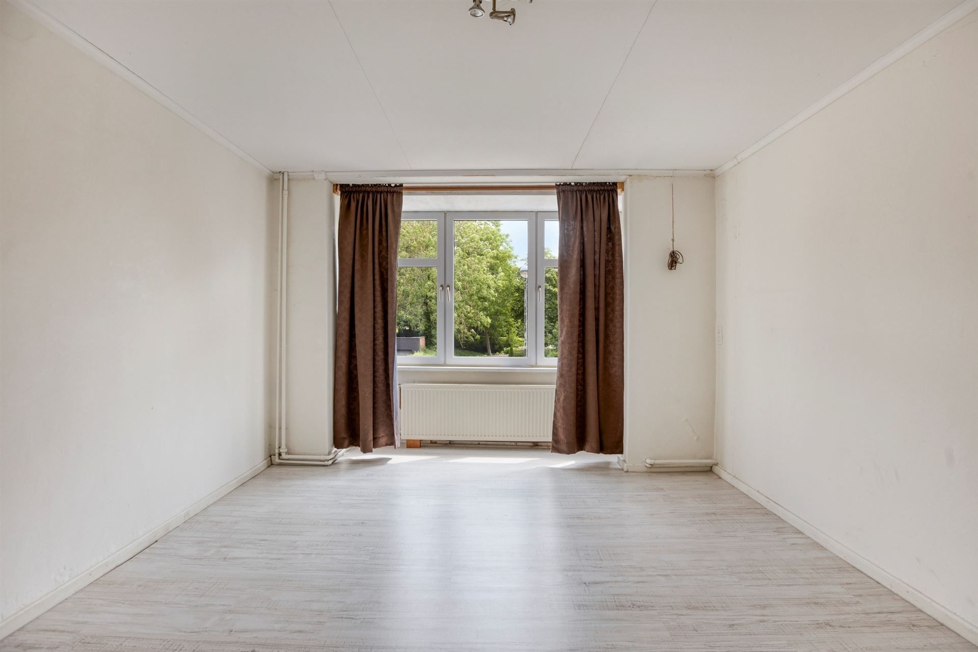 Charmante woning met tuin én ruime garage. 4 Slaapkamers. foto 13