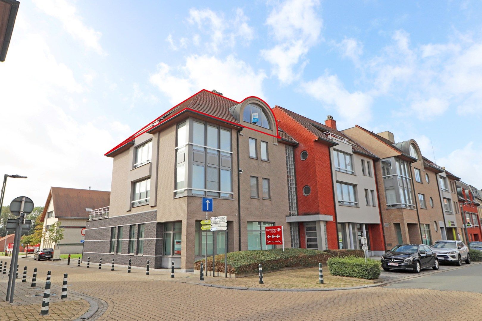 Centraal gelegen appartement met mooi zicht foto {{pictureIndex}}