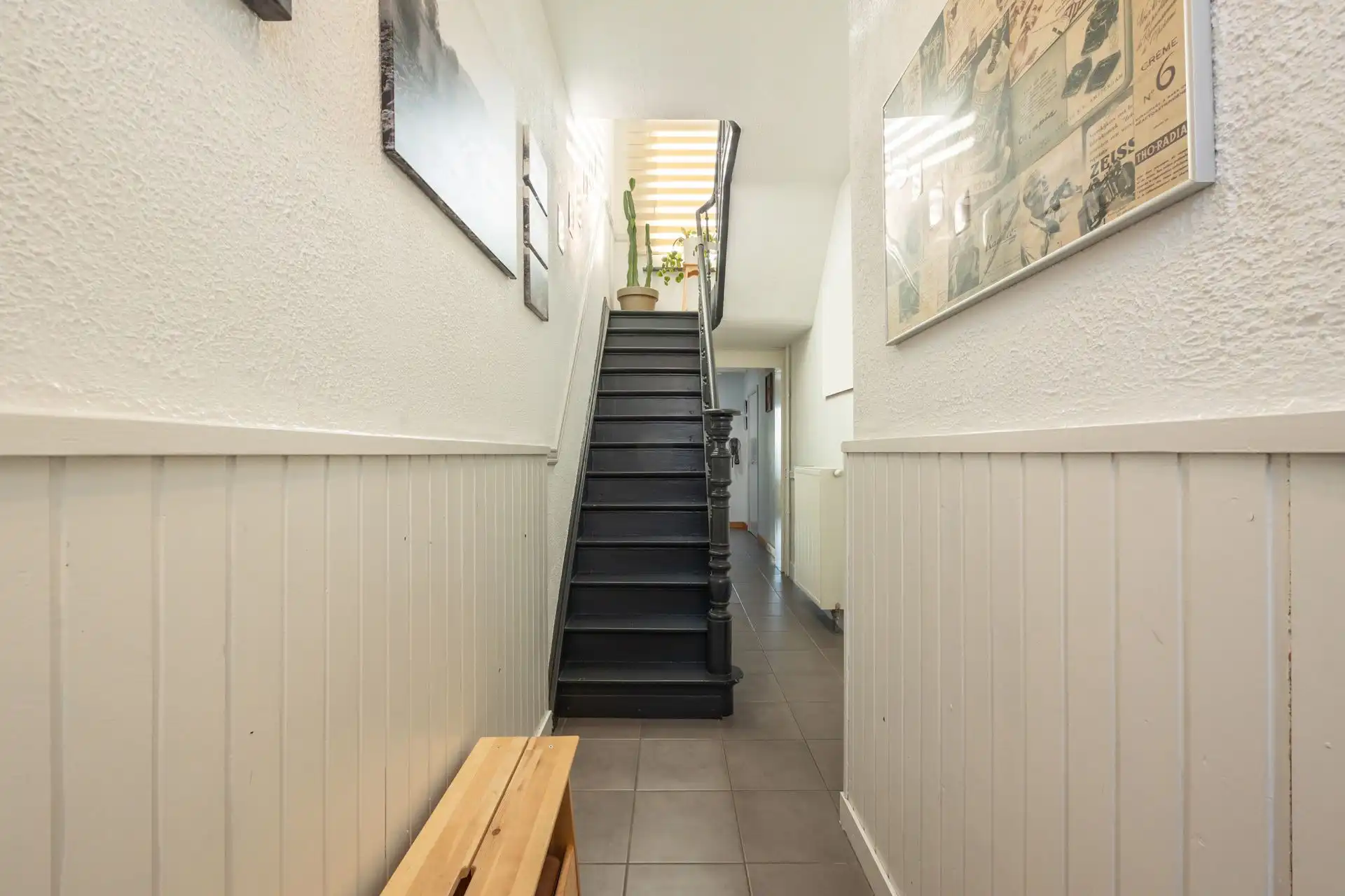 Instapklare eengezinswoning in de gegeerde Koornbloemwijk! foto 2