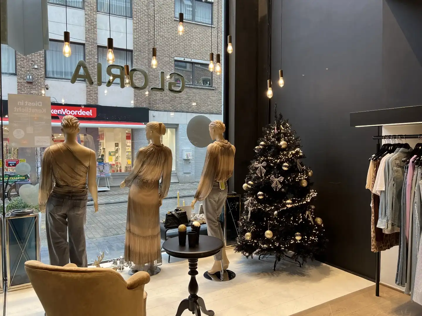 Ruim, modern Handelspand te huur in het centrum van Diest foto 4