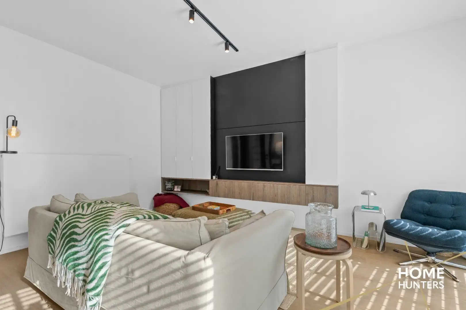 Volledig gerenoveerd appartement met fantastische zichten in het historische stadscentrum van Ieper foto 3
